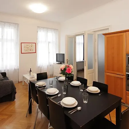 Prague Central Residence דירה *