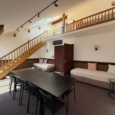 Prague Central Residence דירה