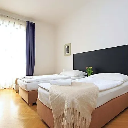 Prague Central Residence Appartamento *