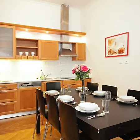 شقة Prague Central Residence *