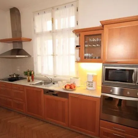 Apartamento Prague Central Residence *